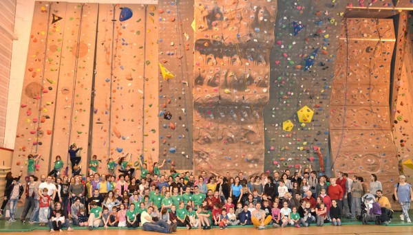 Participants à la faite de l'escalade